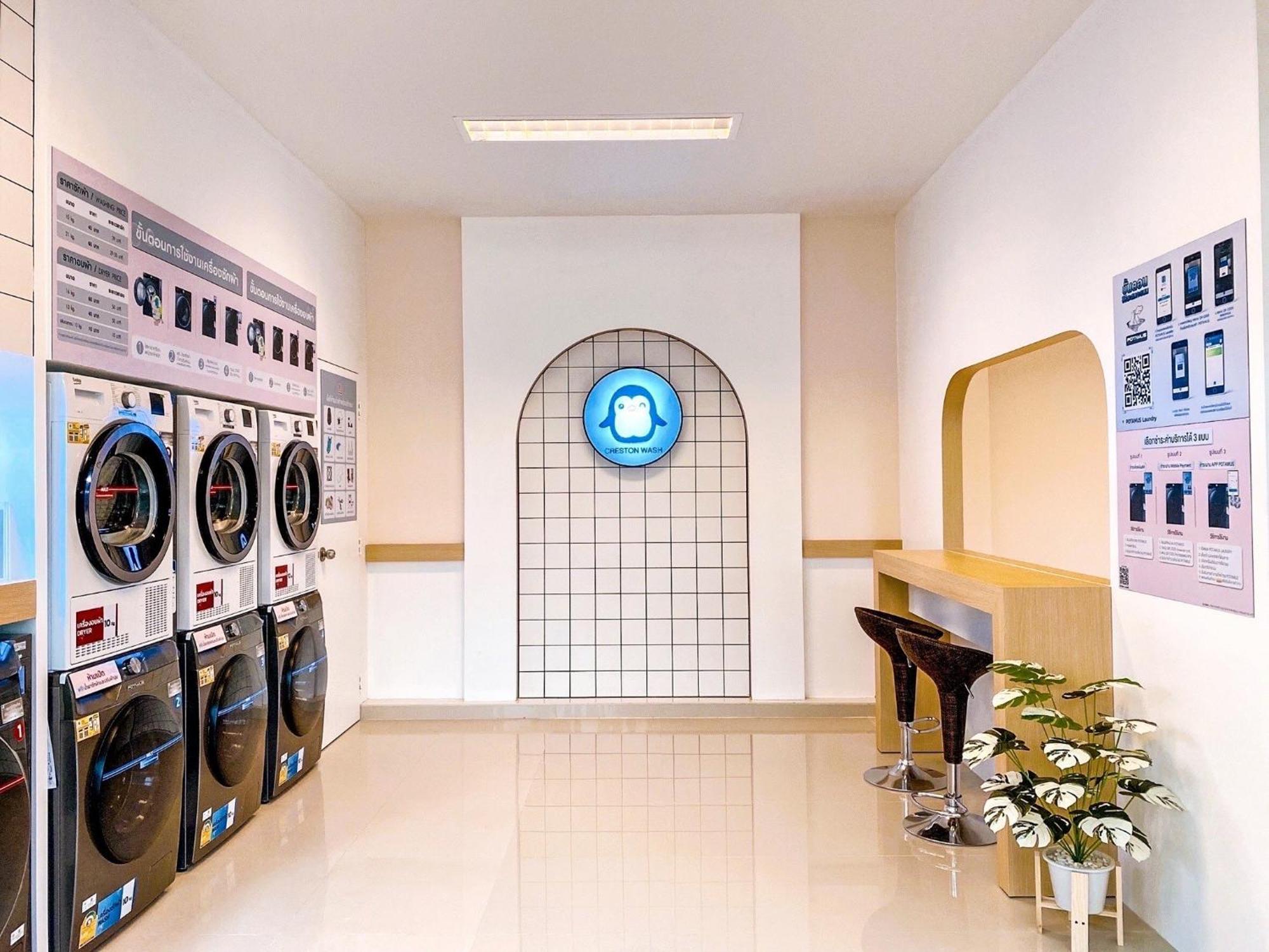 Creston Grand Hotel Suphan Buri Eksteriør bilde