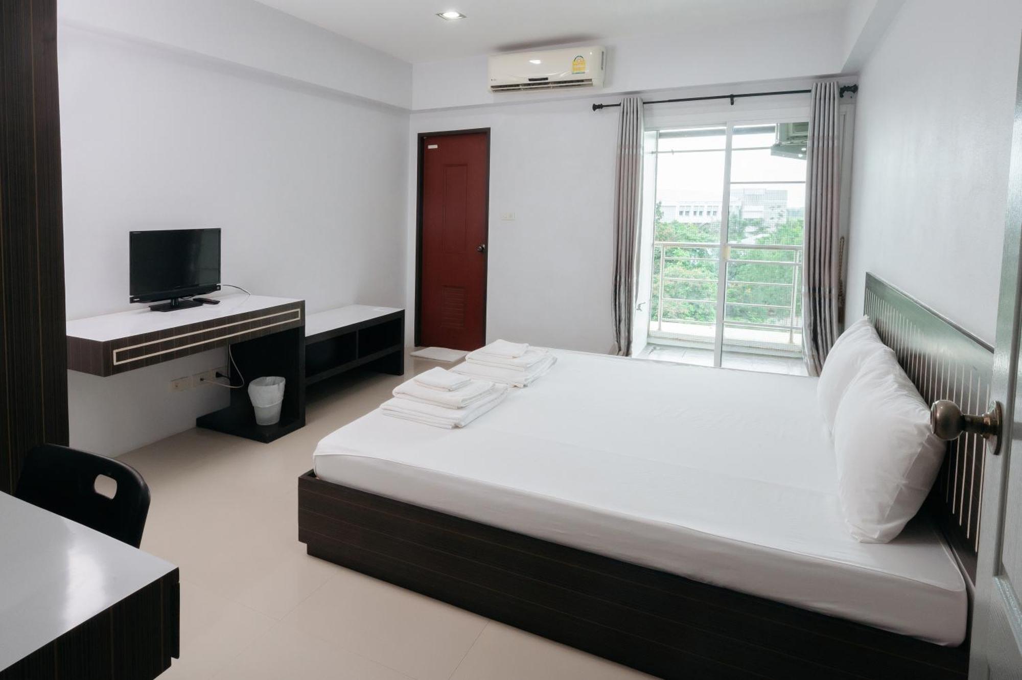 Creston Grand Hotel Suphan Buri Eksteriør bilde