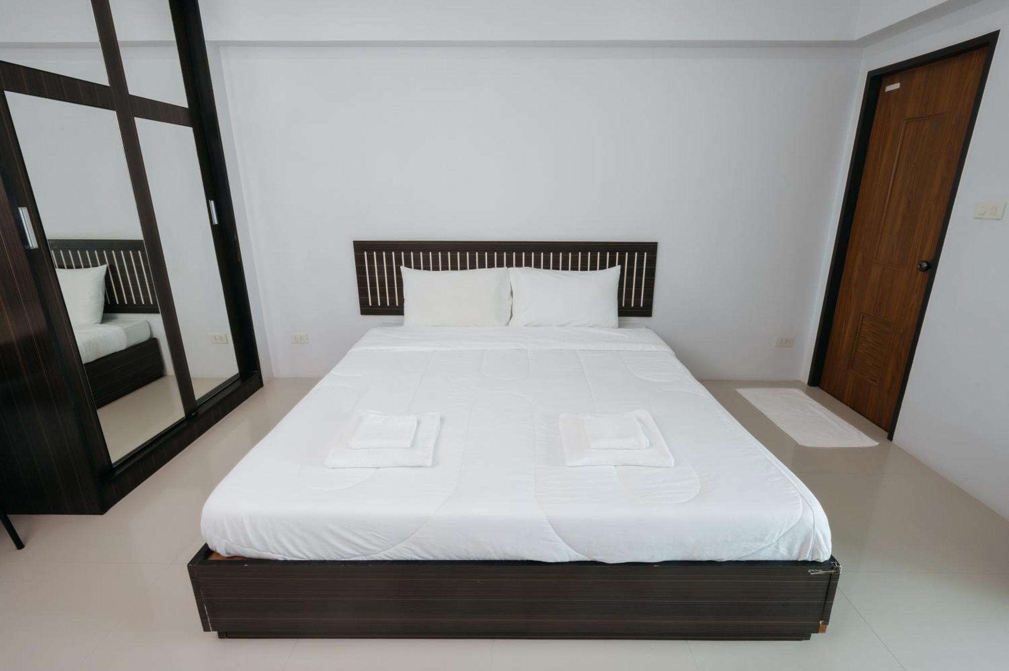 Creston Grand Hotel Suphan Buri Eksteriør bilde