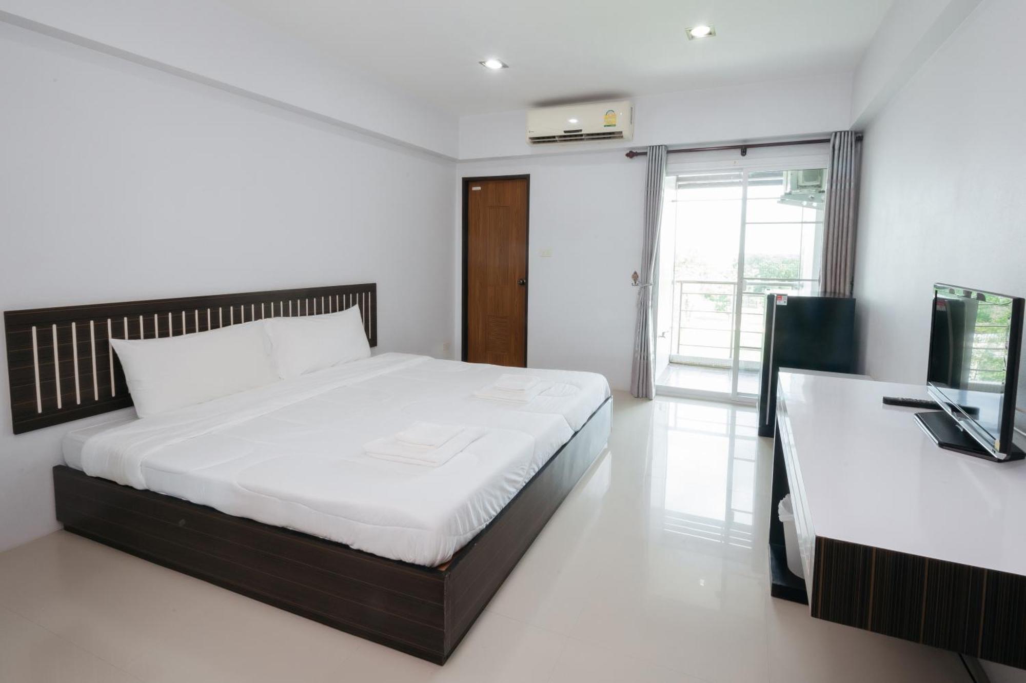 Creston Grand Hotel Suphan Buri Eksteriør bilde