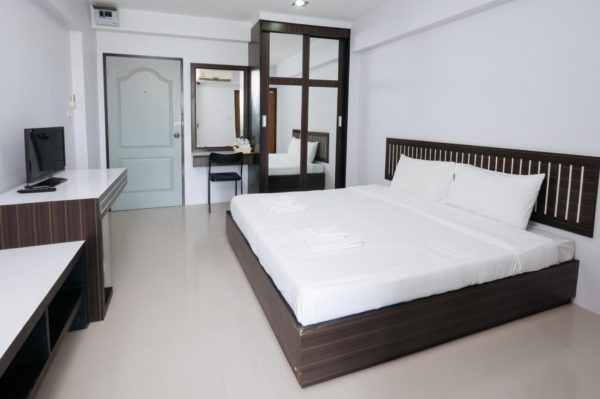 Creston Grand Hotel Suphan Buri Eksteriør bilde