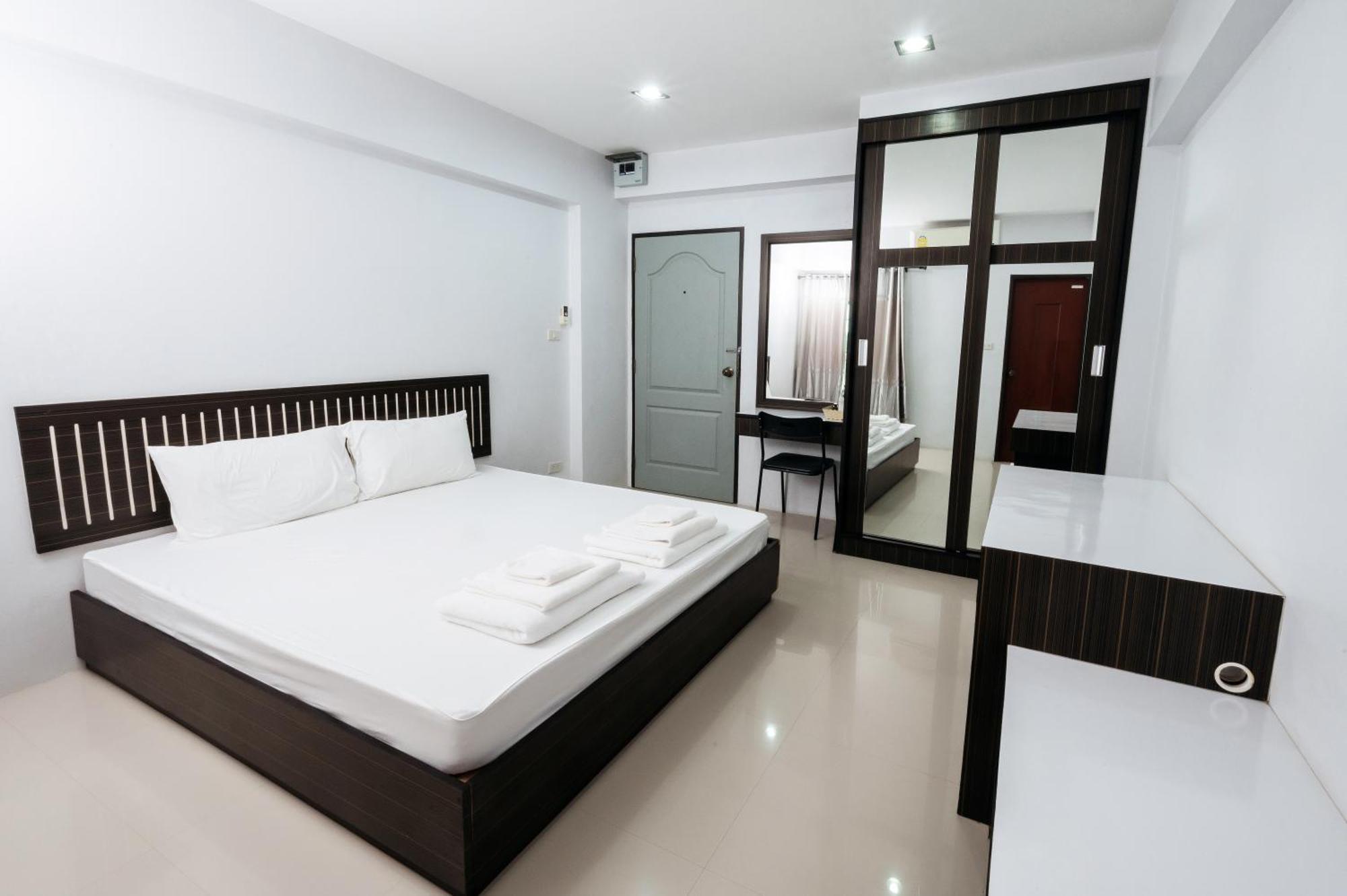 Creston Grand Hotel Suphan Buri Eksteriør bilde